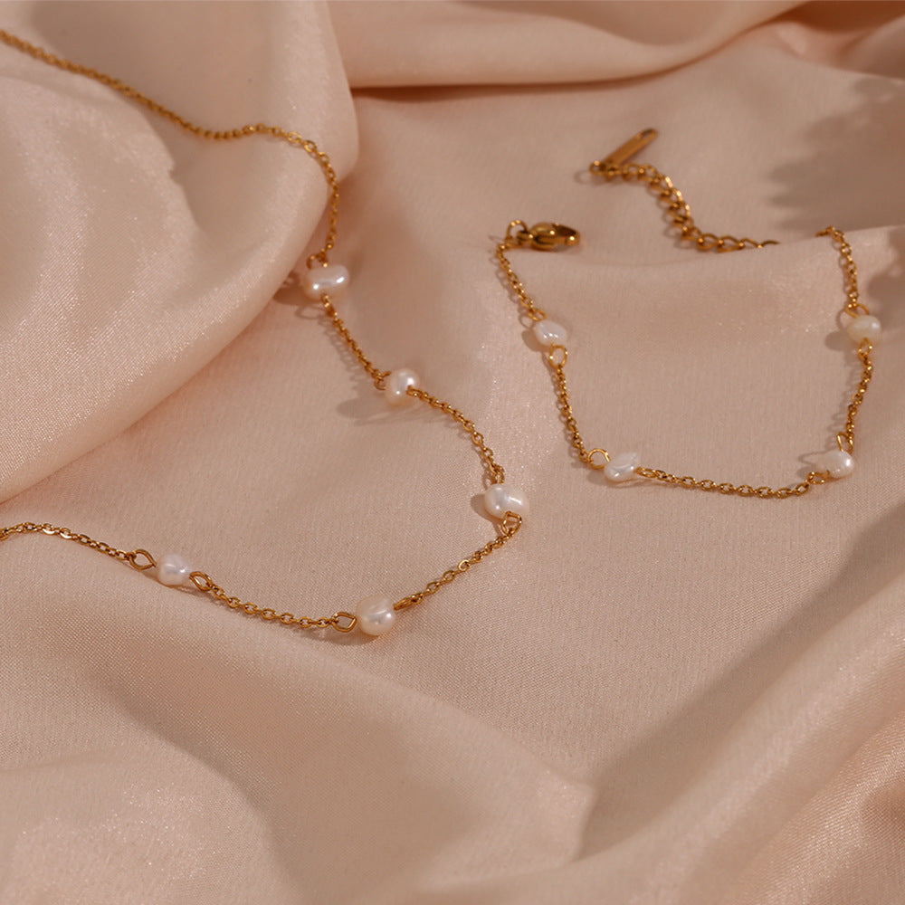 Gold Freshwater Pearl Bracelet