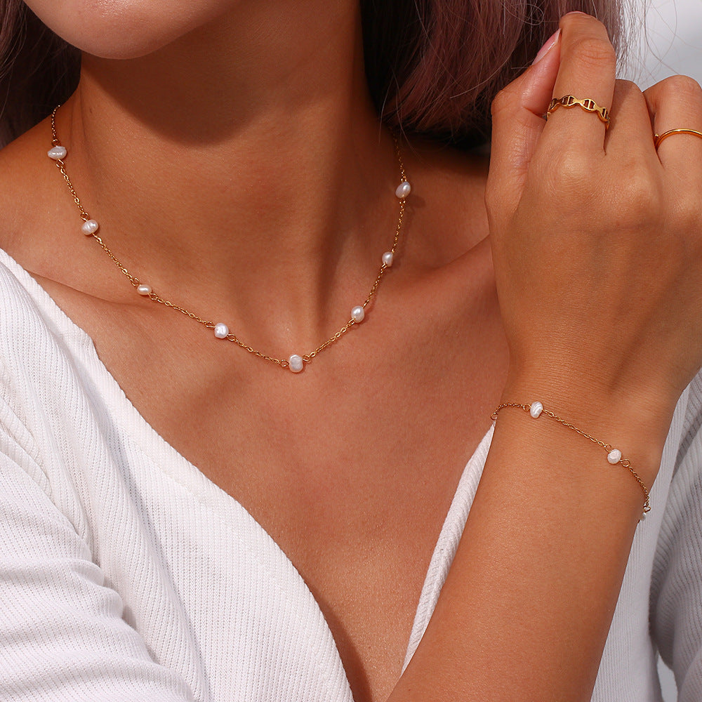 Gold Freshwater Pearl Bracelet