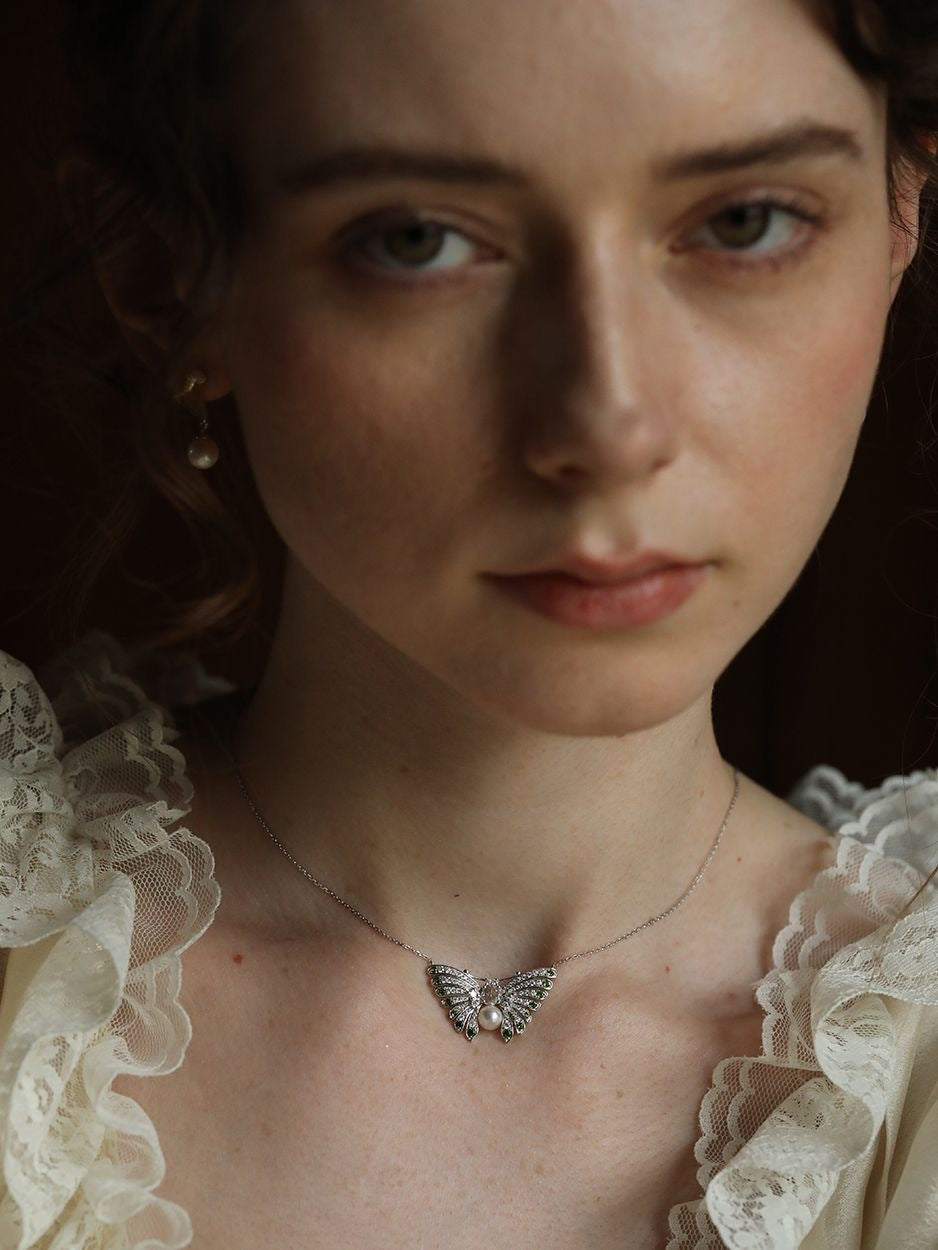 Butterfly Pearl Pendant Necklace