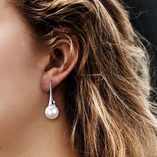 Freshwater Pearl Earrings, 8-8.5mm, 4A