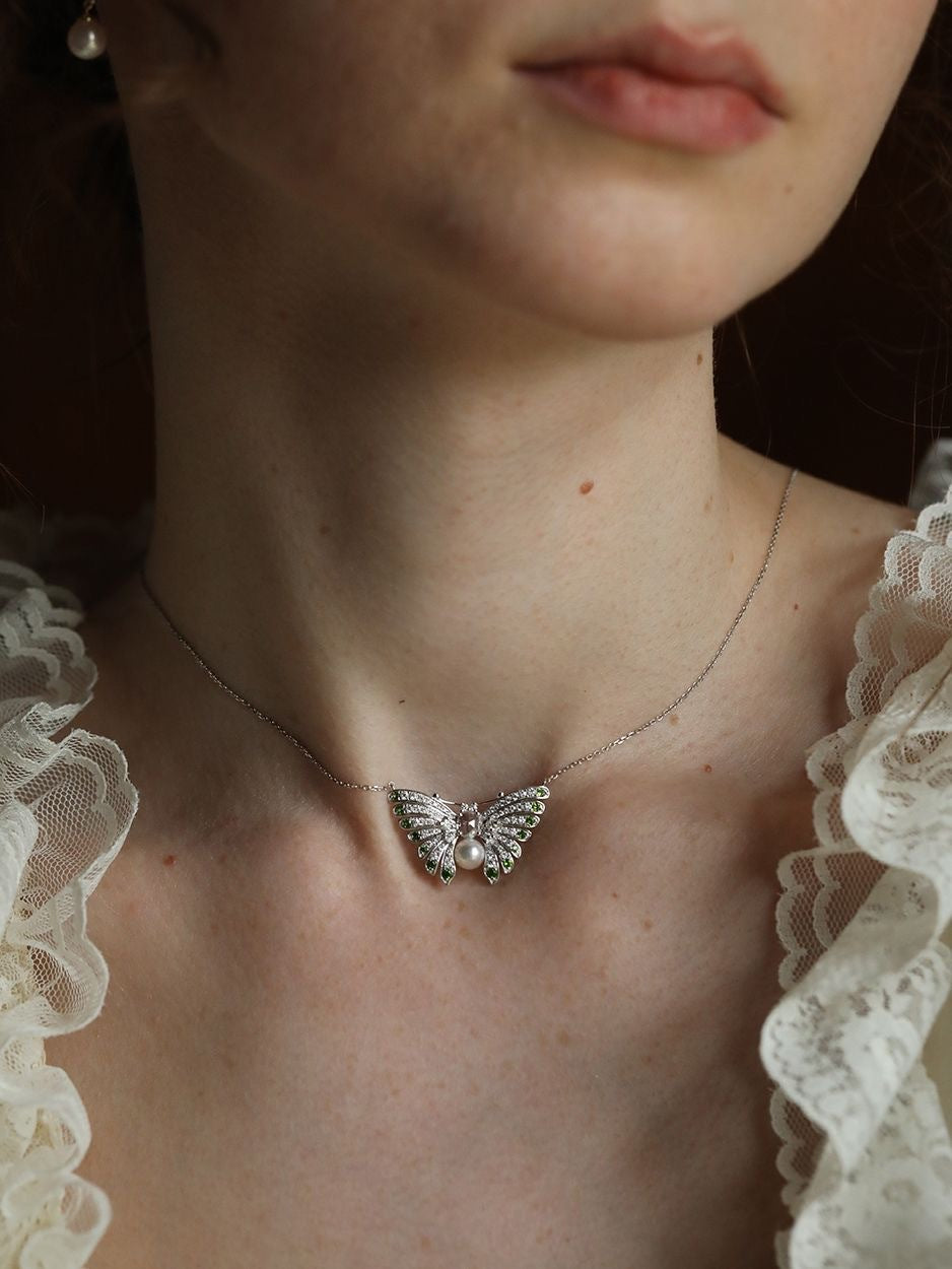 Butterfly Pearl Pendant Necklace
