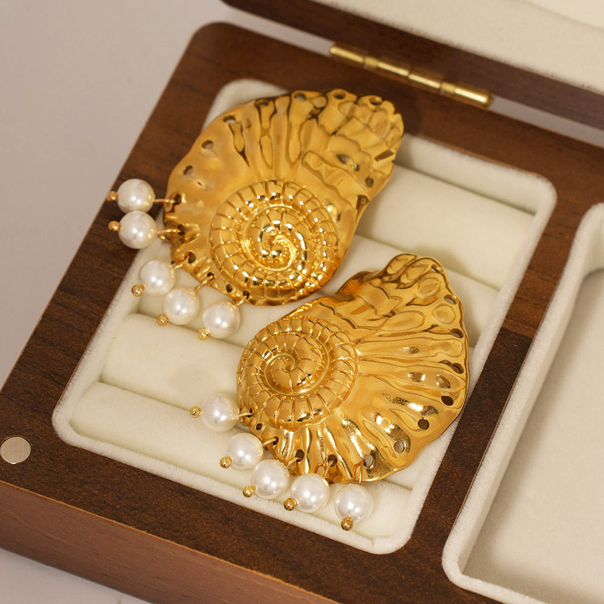 18K Gold Seashell Stud Earrings