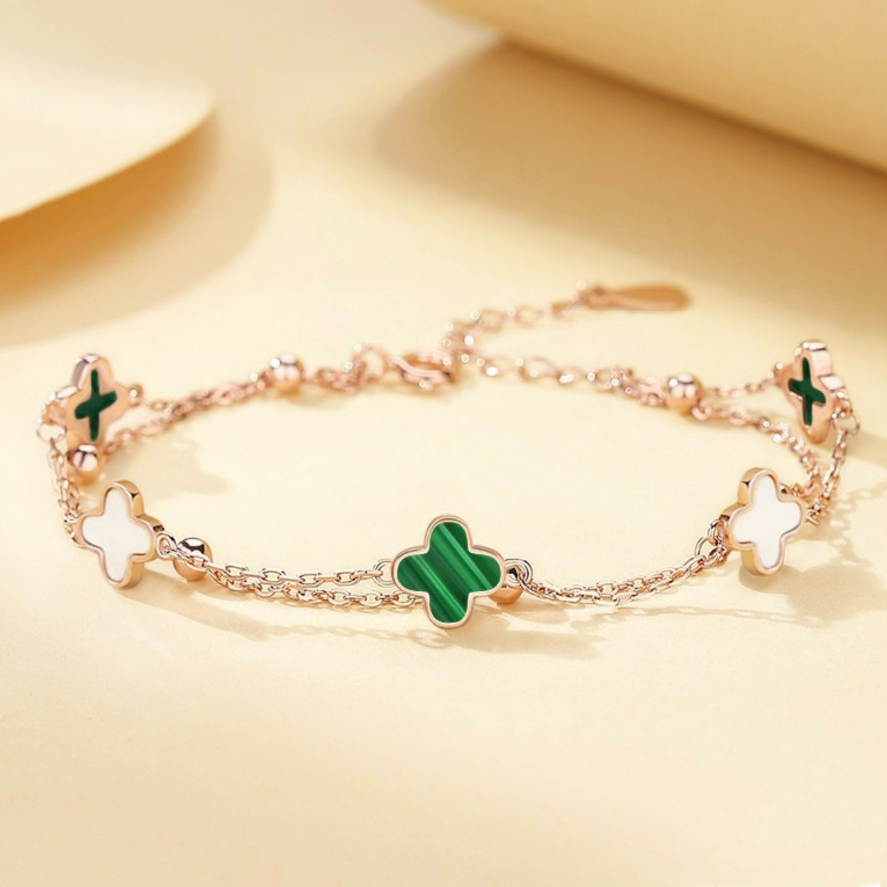 Lucky Clover Stone Bracelet