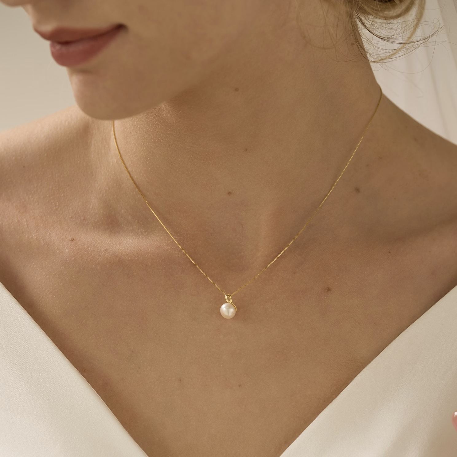 Classic Freshwater Pearl Necklace